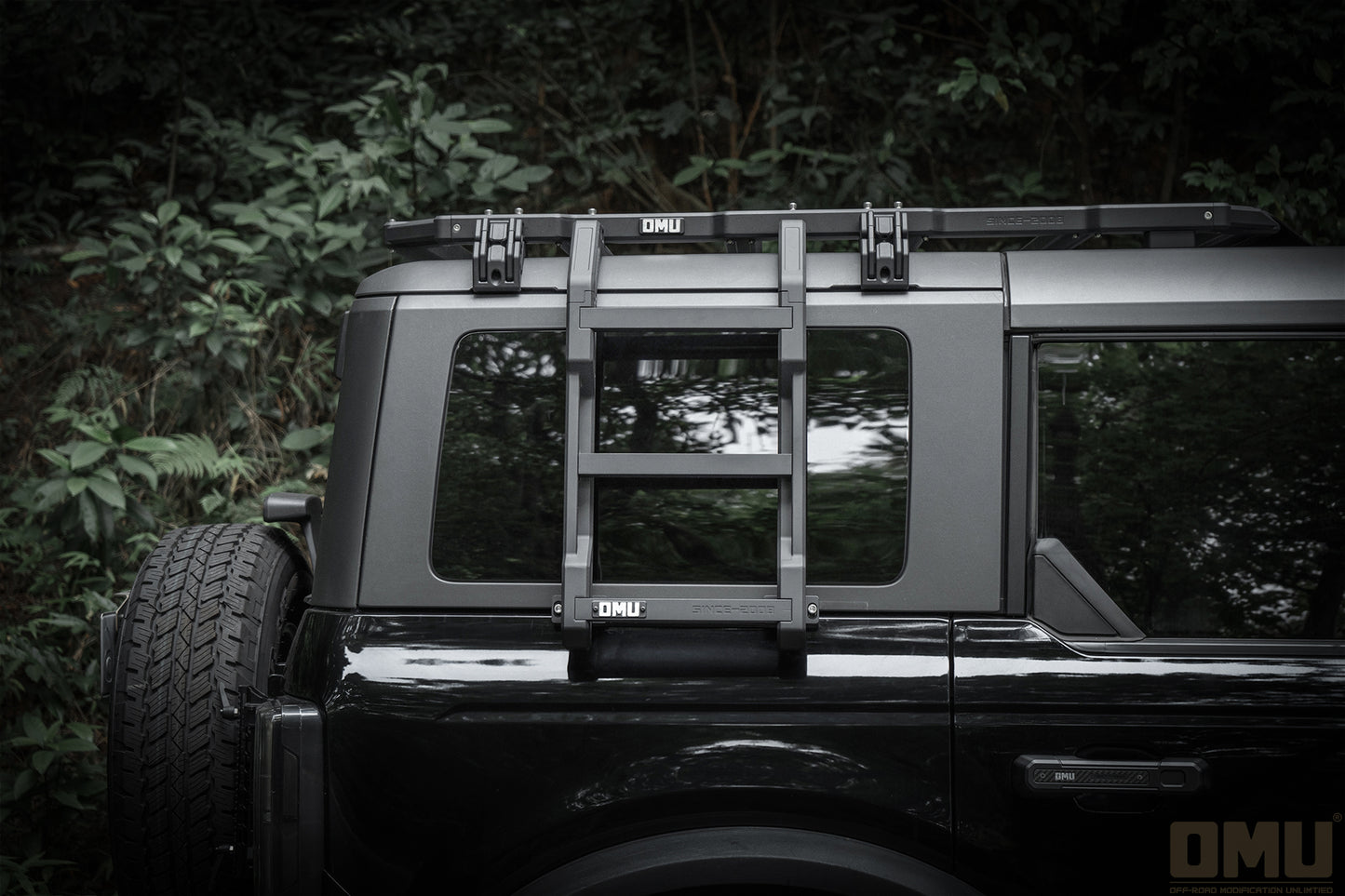 OMU Genesis Series Multifunctional Aluminum Roof Luggage Rack With Side Ladder For Ford Bronco